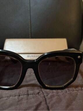 Burberry Black Square Acetate Sunglasses with Dark Lenses